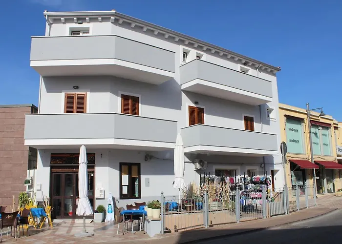 Piazza Nuova Frühstückspension Castelsardo